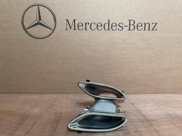 MERCEDES UITLAATSIERSTUKKEN A2054901027 / A2054900927 beschikbaar voor biedingen
