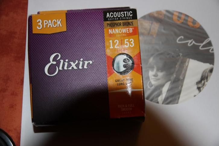 2 paar Elixir 12/53 string voor akoestische gitaar, Muziek en Instrumenten, Snaarinstrumenten | Gitaren | Akoestisch, Nieuw, Western- of Steelstringgitaar