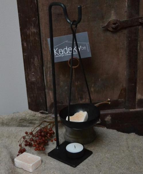 Geurbrander -Hangend- smeedijzer Landelijk, Huis en Inrichting, Woonaccessoires | Kandelaars en Kaarsen, Nieuw, Kandelaar, 25 tot 50 cm