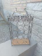 Mooi decoratief wijnrek, Ophalen