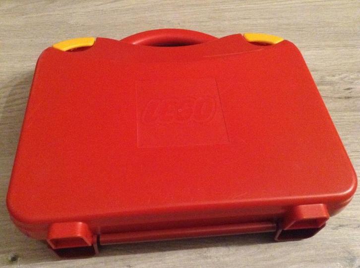 Lego opbergkoffer, Kinderen en Baby's, Speelgoed | Duplo en Lego, Zo goed als nieuw, Lego, Complete set, Ophalen of Verzenden