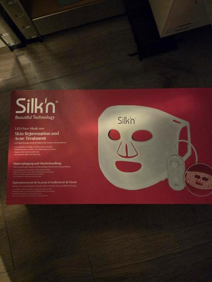 Silk'n FLM100PE1001, Handtassen en Accessoires, Uiterlijk | Gezichtsverzorging, Zo goed als nieuw, Verzorging, Gehele gezicht