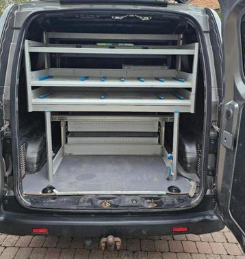 Professionele opslag voor gereedschapswagens beschikbaar voor biedingen