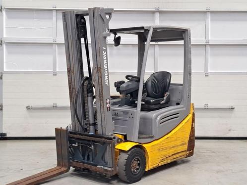 JUNGHEINRICH EFG 216k, Zakelijke goederen, Machines en Bouw | Heftrucks en Intern transport, Reachtruck, Elektrisch, 1000 tot 2000 kg