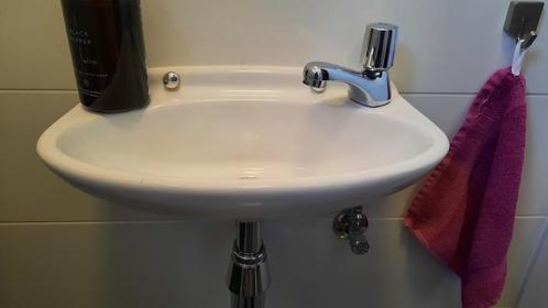 Lave-mains et robinet, Doe-het-zelf en Bouw, Sanitair, Zo goed als nieuw, Wastafel, Ophalen