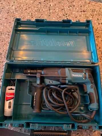Foreuse Makita avec set de mèches, 600 watts ou plus, Comme neuf, Enlèvement, Vitesse variable