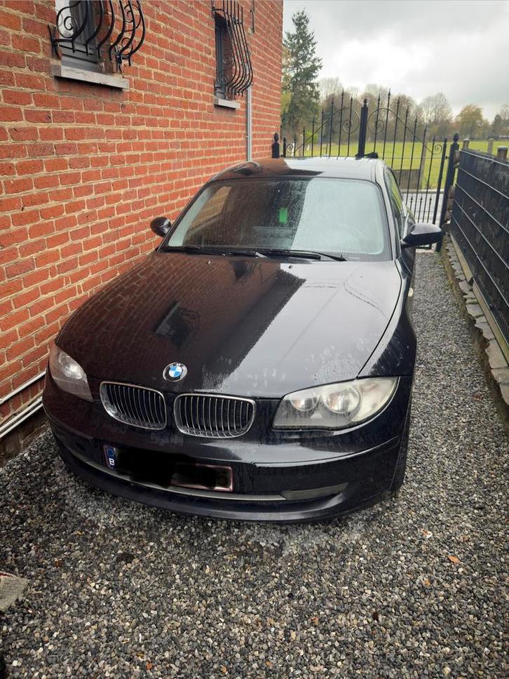 Bmw serie 118d 2007, Auto's, BMW, Particulier, 1 Reeks, ABS, Achteruitrijcamera, Airbags, Airconditioning, Android Auto, Apple Carplay