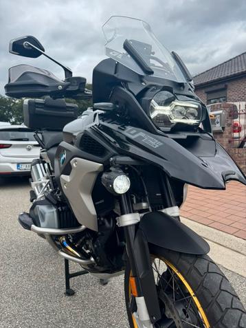Bwm R1250 GS triple black (9800 km) beschikbaar voor biedingen