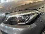 Mercedes-Benz A-Klasse 160 AMG Line + TREKHAAK + NIGHTPAKKET, Auto's, Mercedes-Benz, Voorwielaandrijving, 75 kW, Stof, Gebruikt