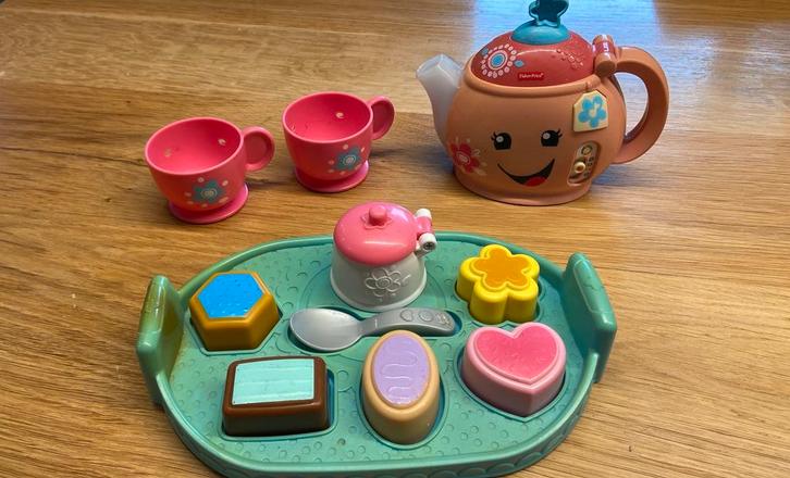 Thee servies met sprekende theepot, Kinderen en Baby's, Speelgoed | Speelkeukens, Zo goed als nieuw, Speelkeuken-accessoire, Ophalen