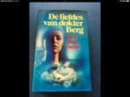 roman de liefdes van dokter berg, Ophalen of Verzenden, Zo goed als nieuw