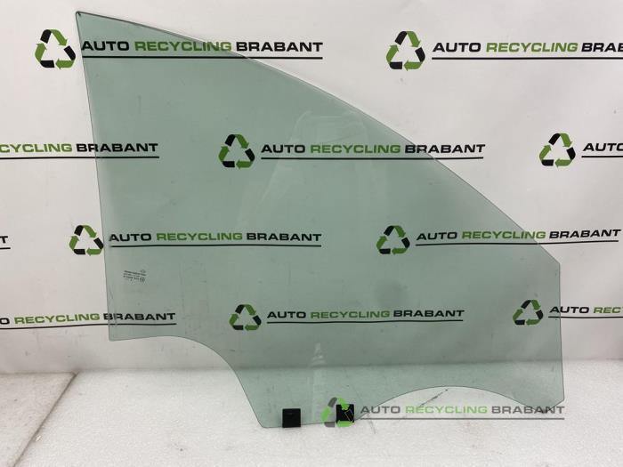 Portierruit 4Deurs links-voor van een Dacia Logan, Auto-onderdelen, Ruiten en Toebehoren, Gebruikt, 3 maanden garantie