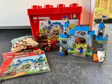 Lego junior ridderkasteel in opbergbox  beschikbaar voor biedingen