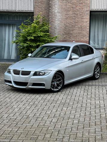 Bmw Serie 3 E90 325i Essence Automatique Pack M