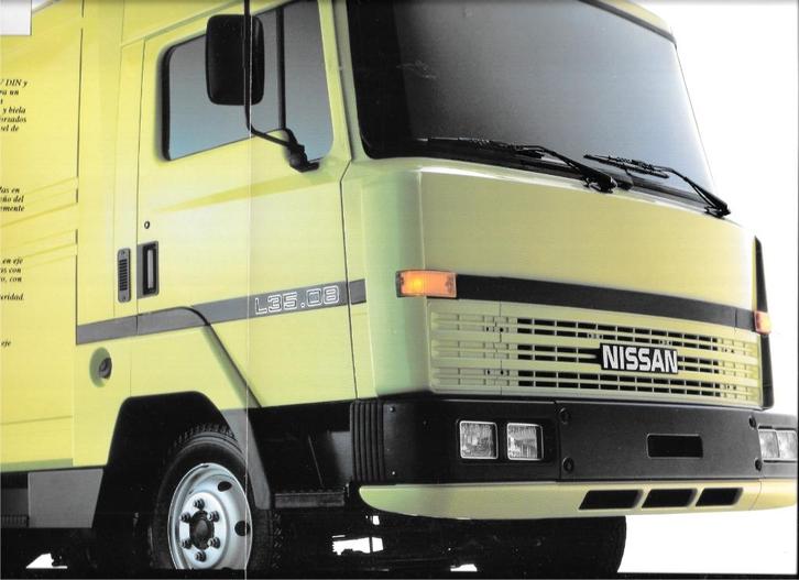 NISSAN L & M, Boeken, Auto's | Folders en Tijdschriften, Zo goed als nieuw, Nissan, Ophalen of Verzenden