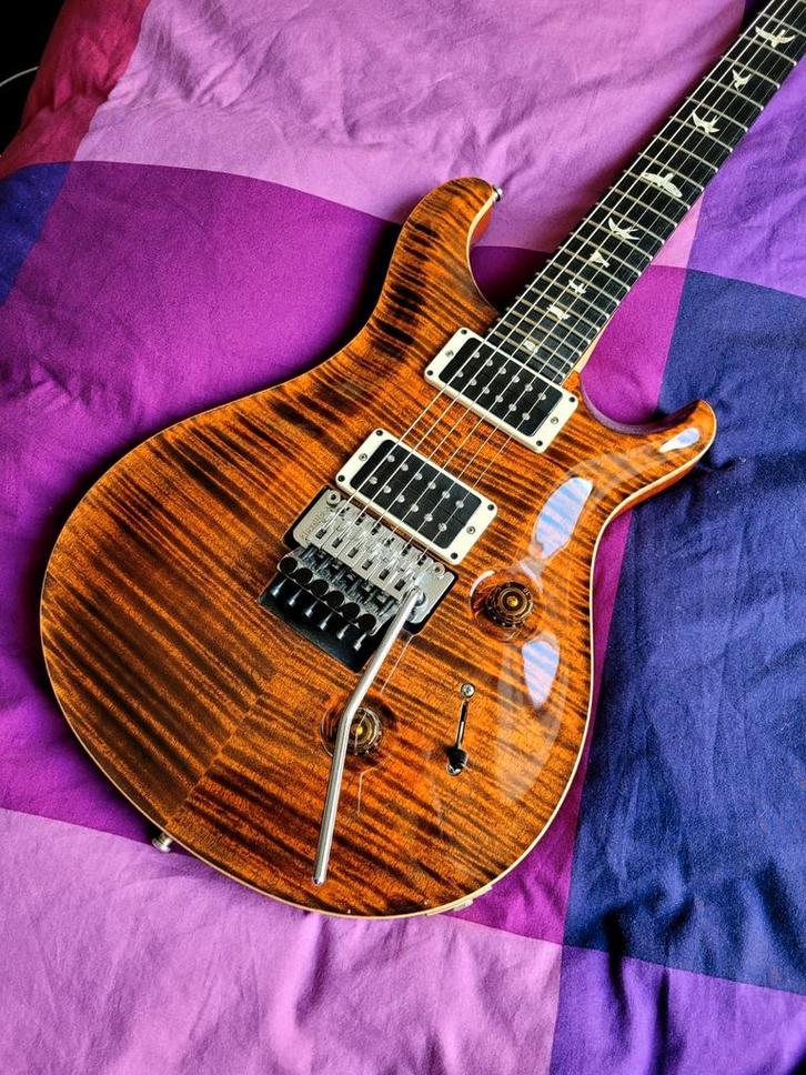 PRS Custom 24 Floyd Rose 10 top (Paul Reed Smith), Musique & Instruments, Instruments à corde | Guitares | Électriques, Comme neuf