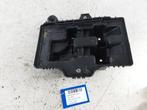 ACCUHOUDER Kia Sportage (QL) (01-2015/09-2022) (37150D3000), Gebruikt, Kia