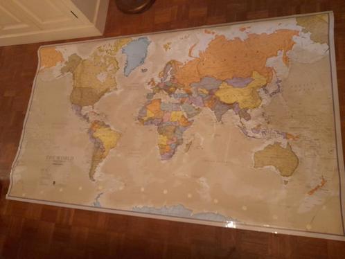 Super grote decoratieve landkaart -  197 cm op 116 cm, Boeken, Atlassen en Landkaarten, Gelezen, Landkaart, Wereld, 1800 tot 2000