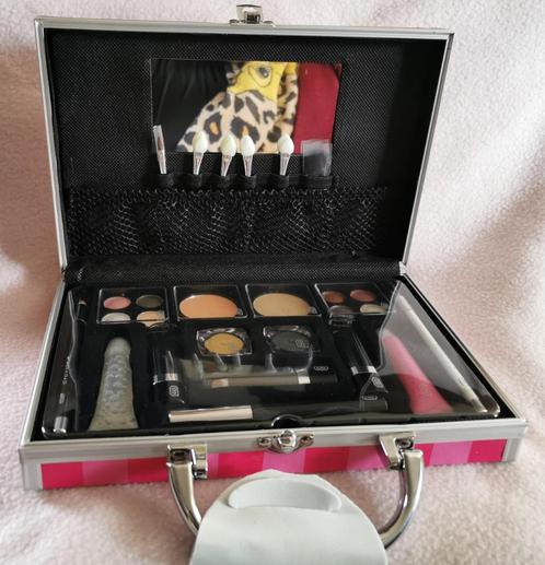 mooi make up koffertje, Handtassen en Accessoires, Uiterlijk | Cosmetica en Make-up, Nieuw, Make-up, Gehele gezicht, Overige kleuren