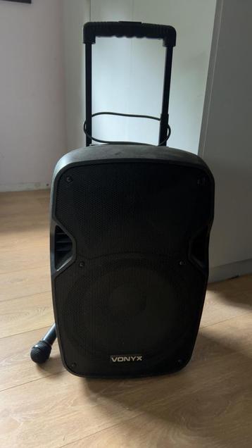 Vonyx speaker met microfoon beschikbaar voor biedingen