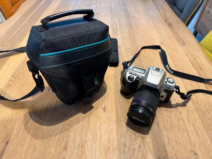 Nikon F60 Incl AF Nikkor 28-80mm lens en tas - Nieuwstaat, Audio, Tv en Foto, Fotocamera's Analoog, Zo goed als nieuw, Spiegelreflex
