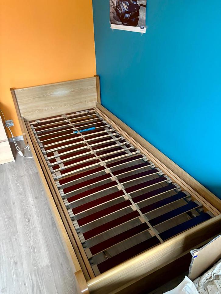 Bed te koop, Huis en Inrichting, Slaapkamer | Bedden, Gebruikt, Eenpersoons, 90 cm, 200 cm, Hout, Bruin, Ophalen
