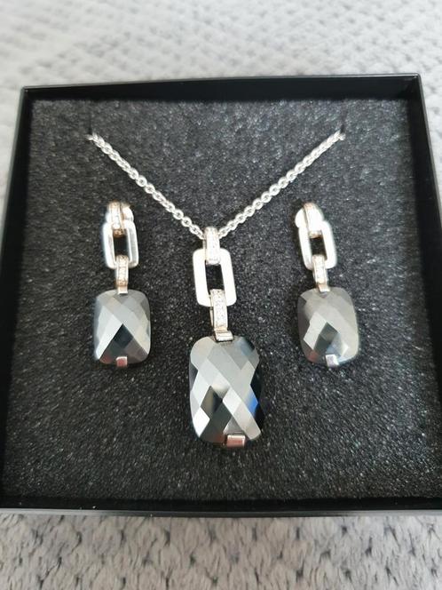 Zilveren halsketting met bijpassende oorbellen van Nona, Handtassen en Accessoires, Kettingen, Zo goed als nieuw, Zilver, Zilver