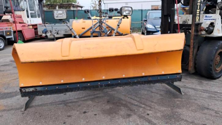 NIDO SNK210 R EPZ 12V (bj 1999), Zakelijke goederen, Machines en Bouw | Onderdelen