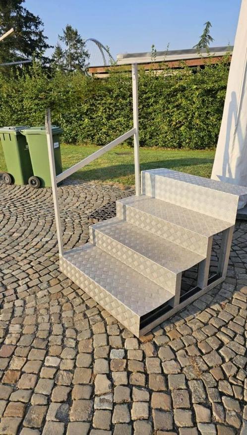 Aluminium trap, Doe-het-zelf en Bouw, Ladders en Trappen, Zo goed als nieuw, Trap, Ophalen