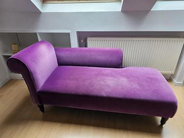 Spoed! T.e.a.b. - Paarse chaise longue beschikbaar voor biedingen