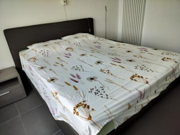BOXSPRING beschikbaar voor biedingen