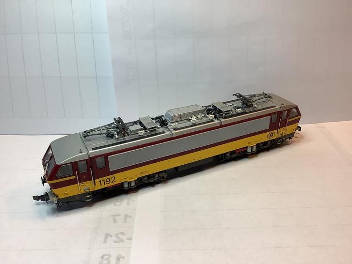 Ls Models Beneluxset rood/geel dig., incl preisers, Hobby en Vrije tijd, Modeltreinen | H0, Zo goed als nieuw, Treinset, Gelijkstroom
