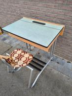 Schoolbankje op wieltjes, Enlèvement