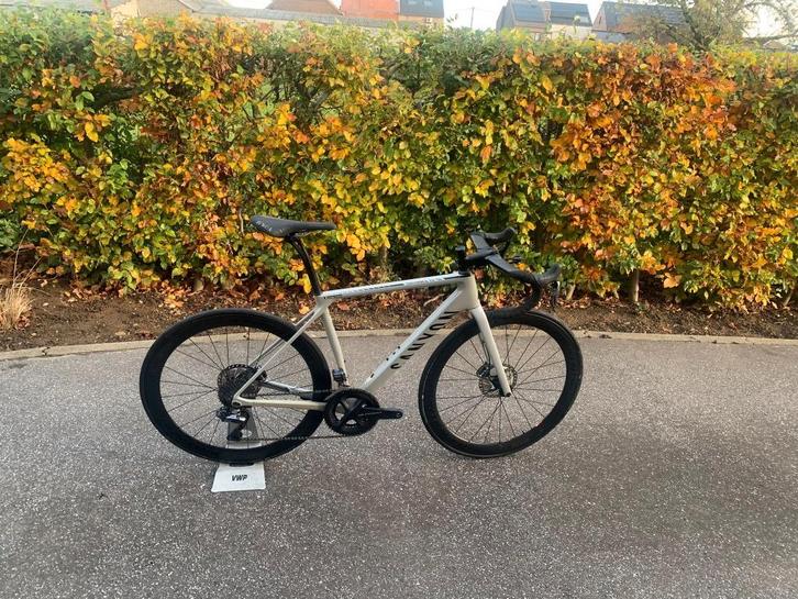 Vélo de route en carbone Canyon Endurace CF SL Ultegra Di2 S, Vélos & Vélomoteurs, Vélos | Vélos de course, Comme neuf, Hommes