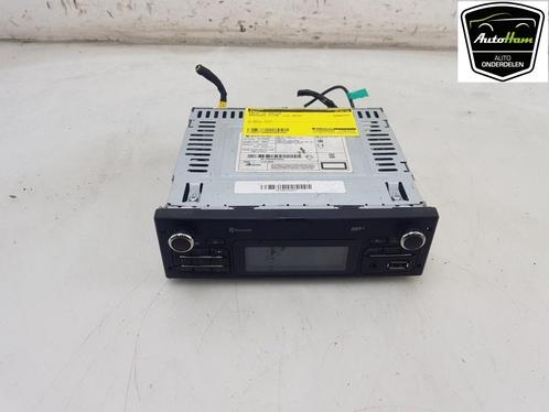 RADIO Citan (415.6) (|281153959R|A4158203100|A4158201800|), Auto-onderdelen, Overige Auto-onderdelen, Mercedes-Benz, Gebruikt