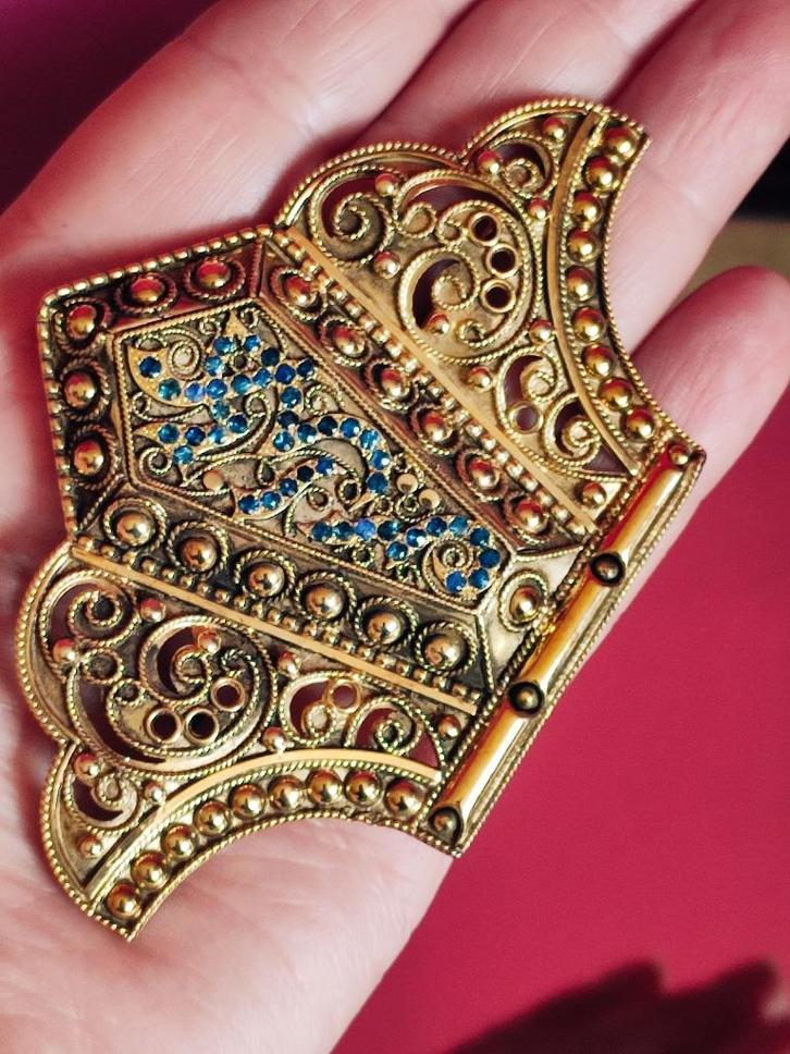 Verguld zilveren broche-hanger met saffieren, Handtassen en Accessoires, Broches, Gebruikt, Zilver, Met edelsteen, Ophalen of Verzenden