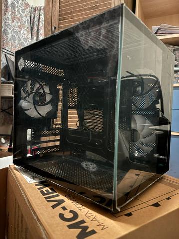 Pc case  disponible aux enchères