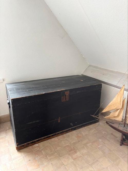 XL vintage zwarte houten kist, Huis en Inrichting, Woonaccessoires | Kisten, Gebruikt, Ophalen