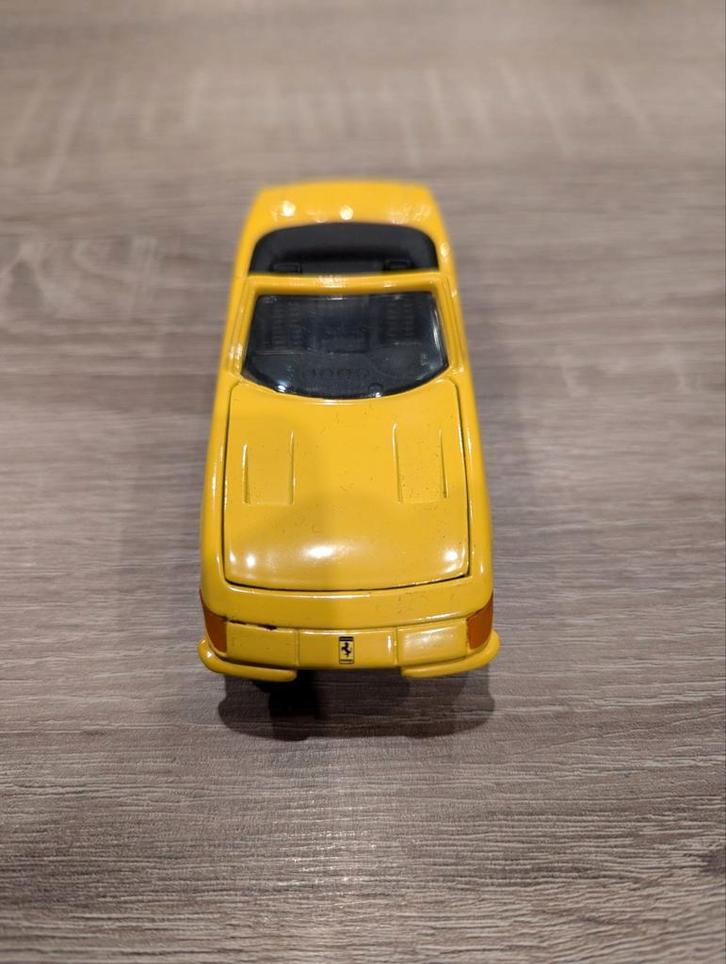 Ferrari 365 , GTS4, Hobby en Vrije tijd, Modelauto's | Overige schalen, Auto, Ophalen of Verzenden