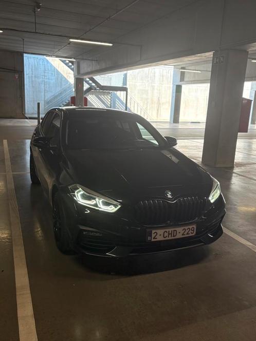 Bmw 1 reeks 118i F40 (2022), Auto's, BMW, Particulier, 1 Reeks, Android Auto, Benzine, Euro 6, Stadsauto, 5 deurs, Automaat, Zwart
