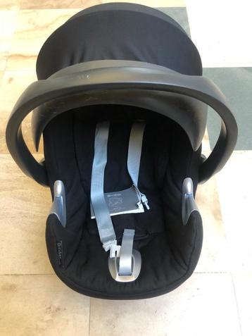 Siège (maxi cosy) de la marque Cybex + base + housse, Enlèvement, Utilisé, Autres marques, Isofix