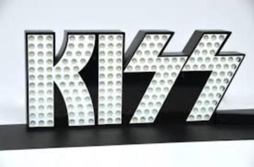 Stern Kiss led topper GEZOCHT, Enlèvement ou Envoi, Flipper (jeu), Stern