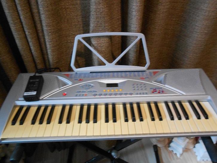 keybord, Muziek en Instrumenten, Keyboards, Gebruikt, Ophalen