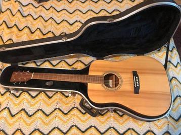 SX mg1k/na steelstring + eps koffer beschikbaar voor biedingen