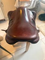 Selle devoucoux chiberta K 16,5, Dieren en Toebehoren, Paarden en Pony's | Zadels, Ophalen of Verzenden, Zo goed als nieuw