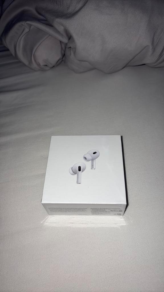 Apple Airpods pro 2nd generation, Audio, Tv en Foto, Hoofdtelefoons, Nieuw, Over oor (circumaural), Overige merken, Draadloos