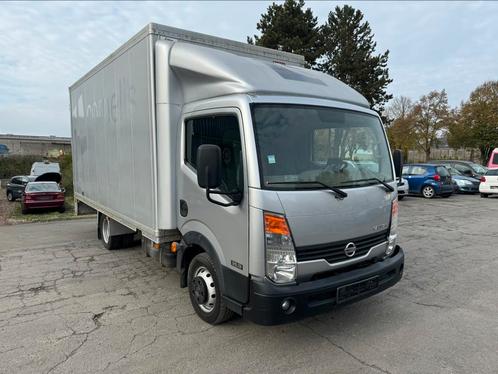Nissan cabstar 2.5 diesel euro4 2008 105000km controle ok, Auto's, Bestelwagens en Lichte vracht, Bedrijf, ABS, Airbags, Airconditioning
