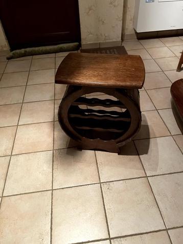 wijnrekje in de vorm van een vat beschikbaar voor biedingen