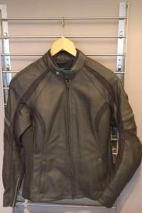 Gilet moto en cuir TRIUMPH pour femme - M, Motos, Vêtements | Vêtements de moto, Manteau | cuir, Femmes, Seconde main, Enlèvement