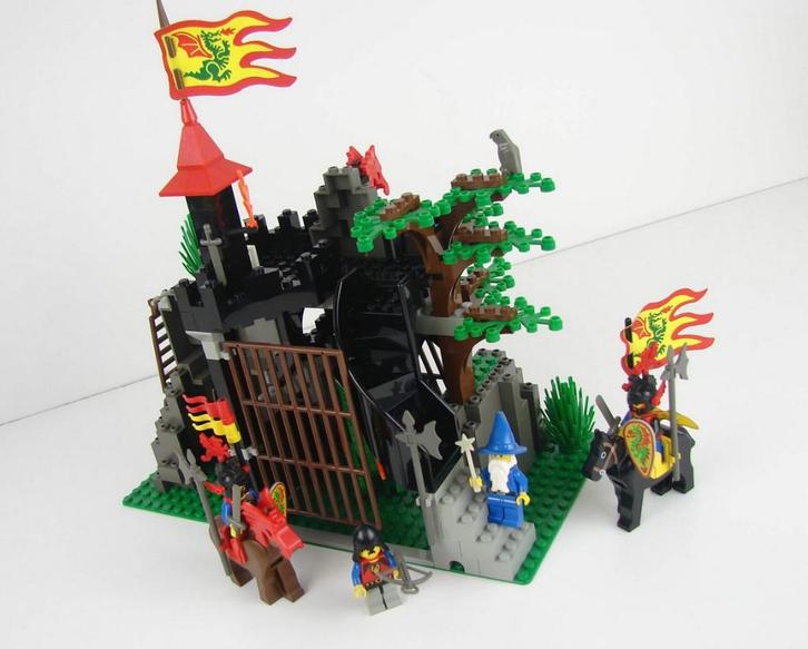 LEGO Castle Dragon Knights 6076 Dark Dragon's Den TOPSTAAT!!, Kinderen en Baby's, Speelgoed | Duplo en Lego, Zo goed als nieuw